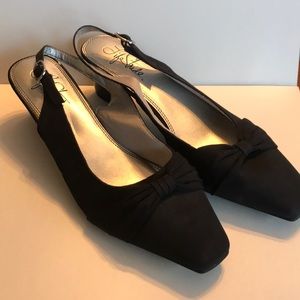 Women’s Short Black Life Stride Heels